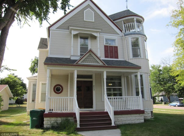 804 S 4th Street, Saint Peter, MN 56082