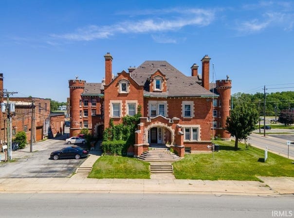 215 E 3Rd Street, Marion, IN 46952-4077