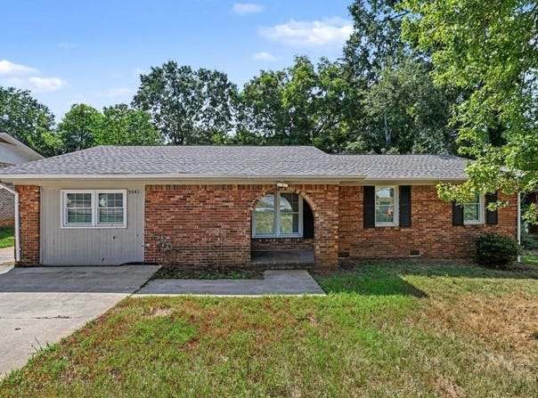 5041 W Mountain Street, Stone Mountain, GA 30083