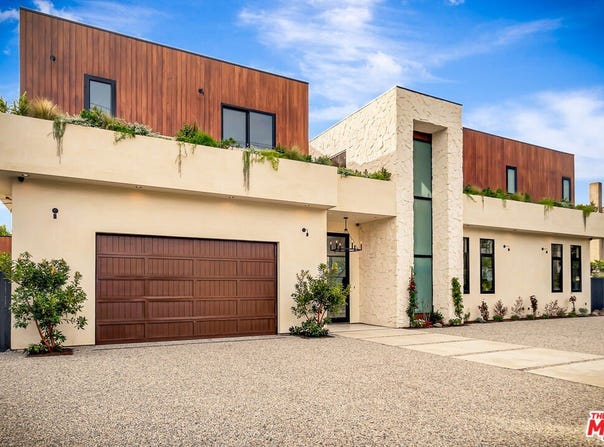 5411 Vanalden Ave, Tarzana, CA 91356