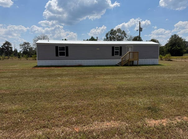 137 Sawyer Lane, Forest Home, AL 36030