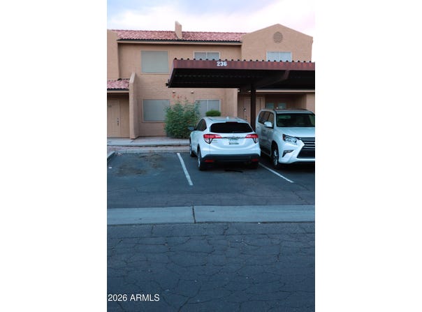 3511 E BASELINE Road, Phoenix, AZ 85042