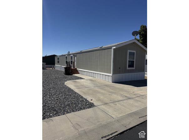 1763 N 210 E, Tooele, UT 84074