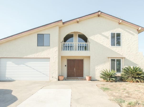 9569 E Olive Avenue, Sanger, CA 93657