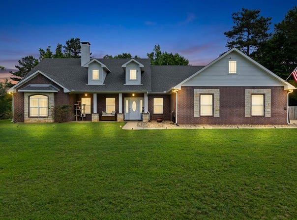 151 Tiger Lily, Diana, TX 75640