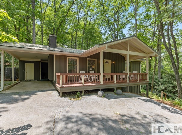 65 Satulah Ridge Road lot: 2, Block 1, Highlands, NC 28741