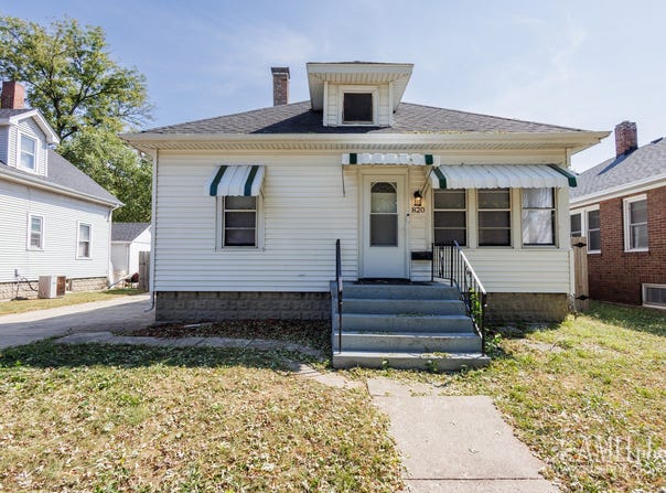 820 S 6th Avenue, Kankakee, IL 60901