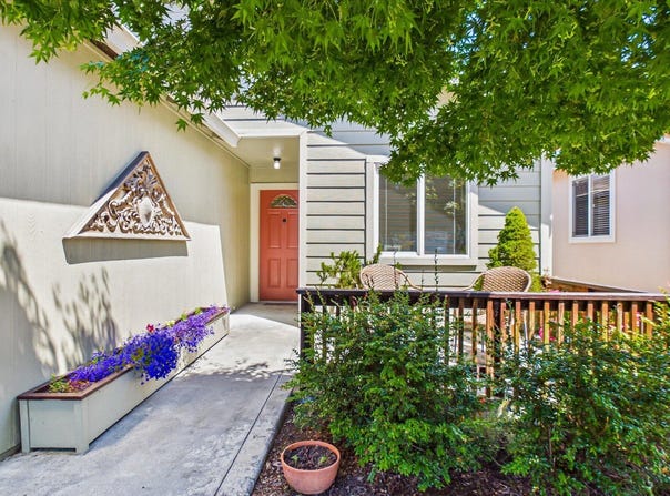 2185 Foxwood Drive, Eureka, CA 95503