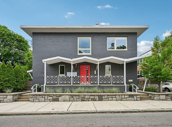 7 Howard St, Salem, MA 01970