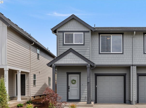 1564 Brown St, Woodburn, OR 97071