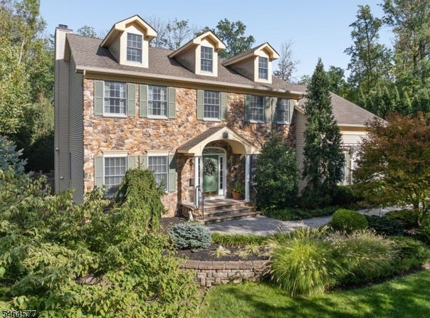 31 Old Farm Rd, Berkeley Heights Twp., NJ 07922-2441