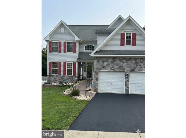 702 CARRIAGE Circle, UPPER CHICHESTER, PA 19014