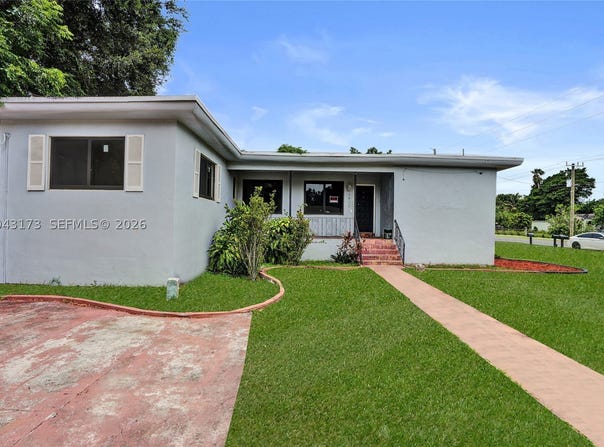 1400 NE 148th St, Miami, FL 33161