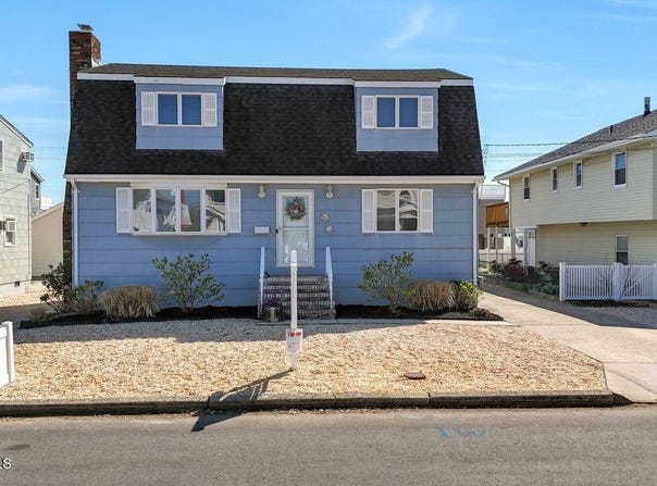 274 S 1st Street, Surf City, NJ 08008