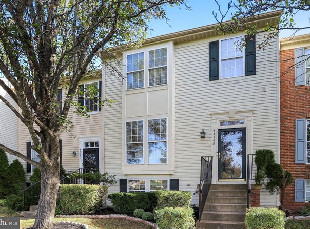 43349 CHOKEBERRY Square, ASHBURN, VA 20147