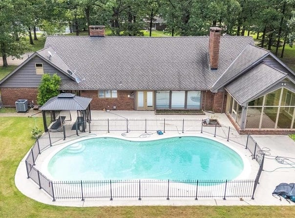 1301 Lurlyn Drive, Poplar Bluff, MO 63901