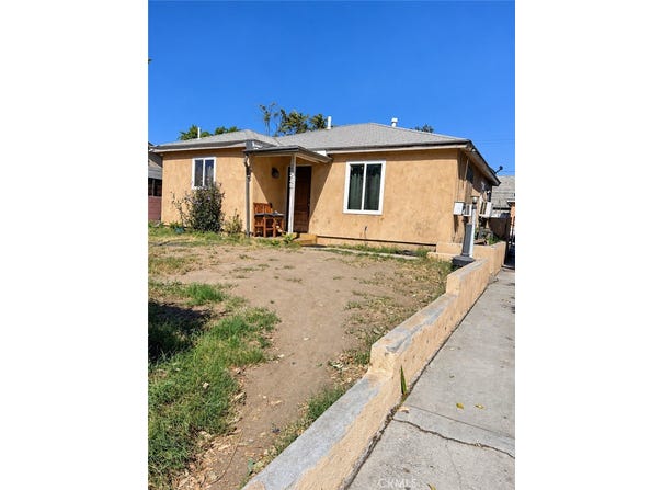 8536 Cayuga Avenue, Sun Valley, CA 91352