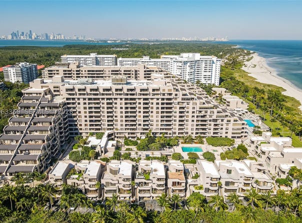201 Crandon Blvd, Key Biscayne, FL 33149
