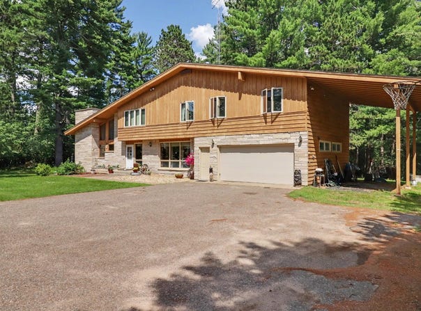 837 RAILROAD ST N, Eagle River, WI 54521