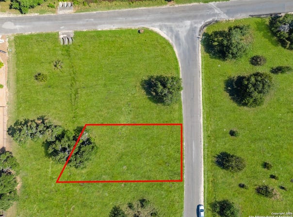 104 Frank Jones, Blanco, TX 78606