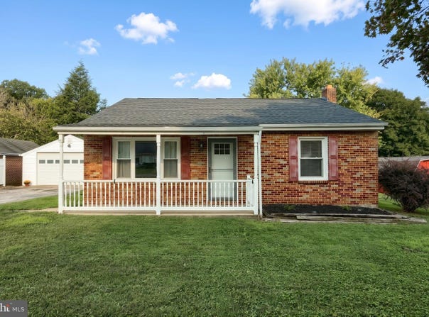 1036 SMITH HILL Road, YORK, PA 17408