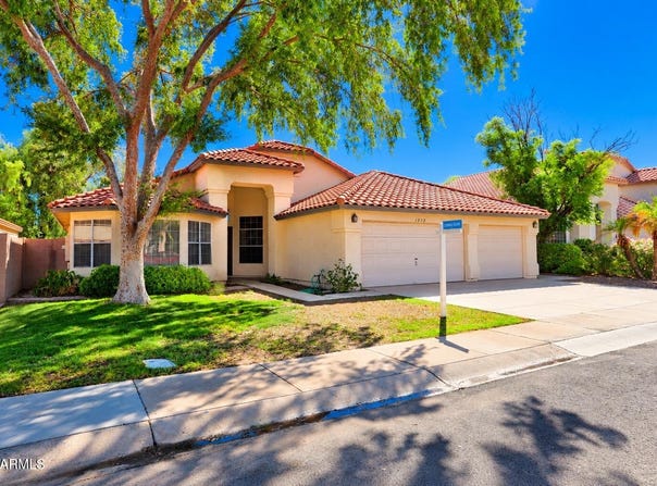 1217 E SANDCASTLE Court, Gilbert, AZ 85234