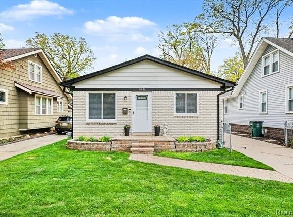 614 Gardenia Avenue, Royal Oak, MI 48067