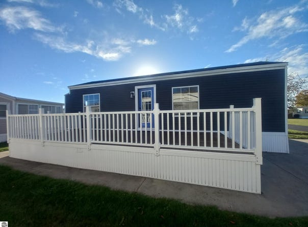 3675 E Michigan Avenue, Au Gres, MI 48703