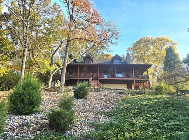 20200 Longview Dr., Lawrenceburg, IN 47025