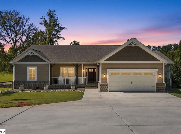 225 S Point Harbor Drive, Chappells, SC 29037