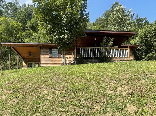 912 S Ky 3438, Cannon, KY 40923