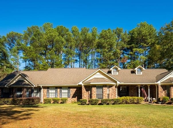 707 Blackmur Drive, WATER VALLEY, MS 38965