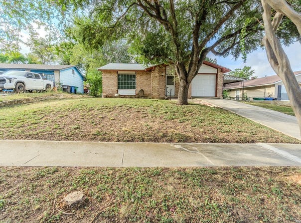 5230 OVERPOOL ST, San Antonio, TX 78228