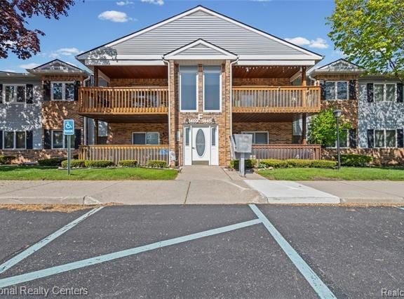 1421 Shoemaker Drive, Westland, MI 48185