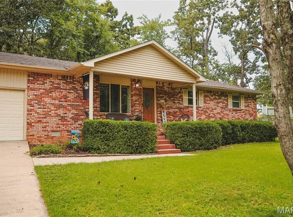 2632 Fox Drive, Poplar Bluff, MO 63901
