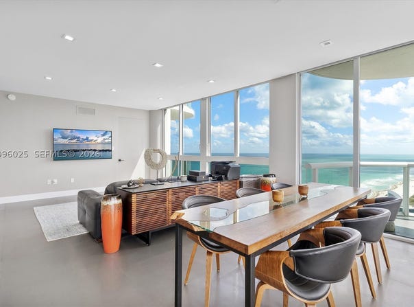 6365 Collins Ave, Miami Beach, FL 33141