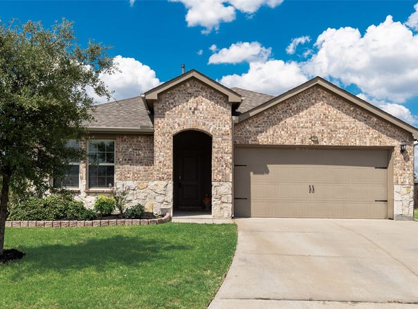 4301 Pyramid Drive, Forney, TX 75126