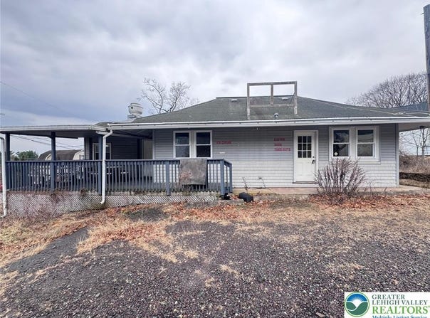 6620 Nuangola Road, Mountain Top, PA 18707