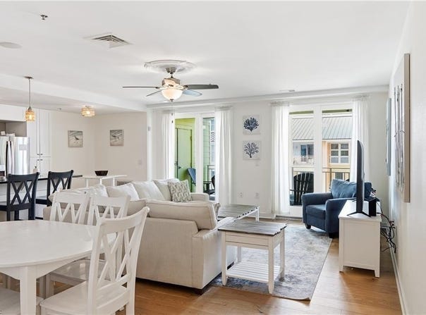 3738 Sandpiper Road, Virginia Beach, VA 23456