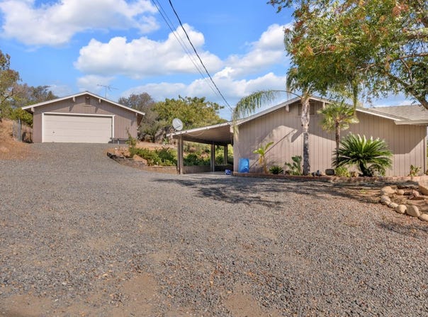 37129 Pebble Lane, Yokuts Valley, CA 93675