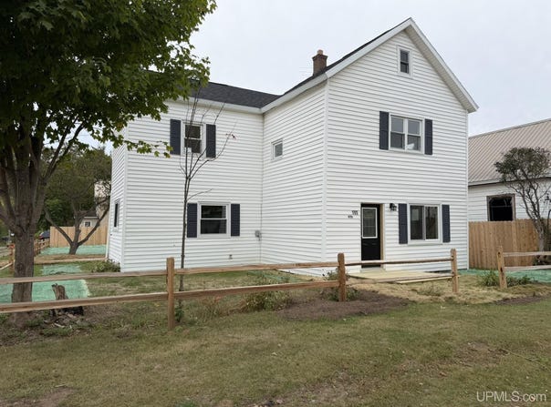 185 4th Street, Republic, MI 49879