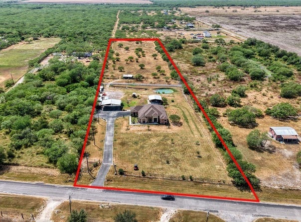 894 County Road 465, Alice, TX 78332