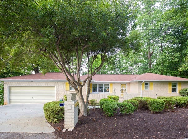 106 Westchester Circle, Seneca, SC 29672