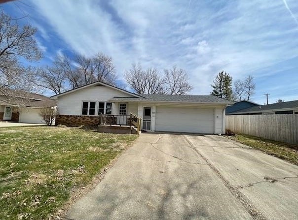517 14th Street, Onawa, IA 51040