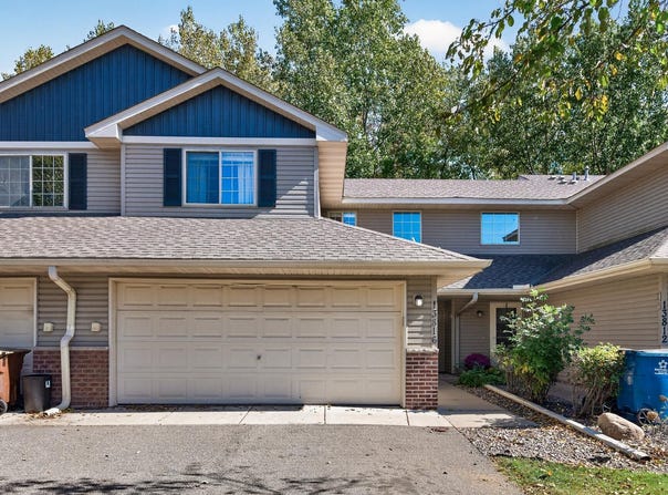 13816 Rose Drive, Rogers, MN 55374