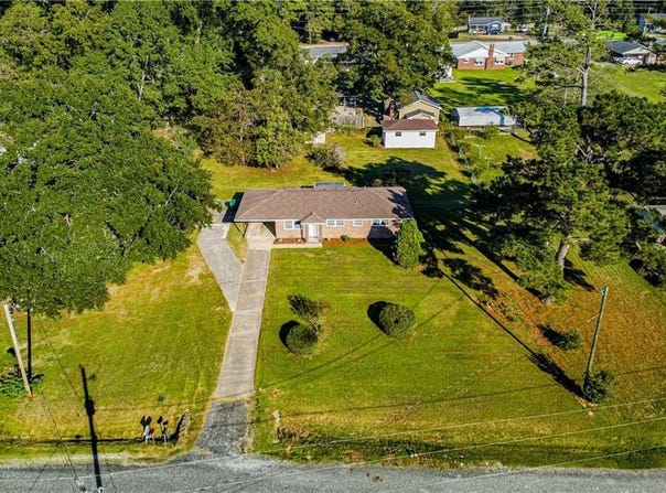 139 FAIRLANE Drive, SMITHS STATION, AL 36867