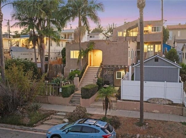 720 3rd Street, Encinitas, CA 92024
