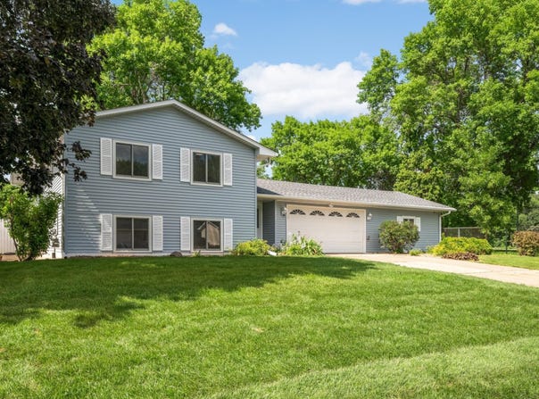 3947 Beryl Road, Eagan, MN 55122