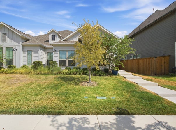 2117 Winding Creek Circle, Fort Worth, TX 76008