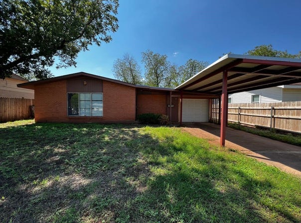 2105 N 8th, Abilene, TX 79603